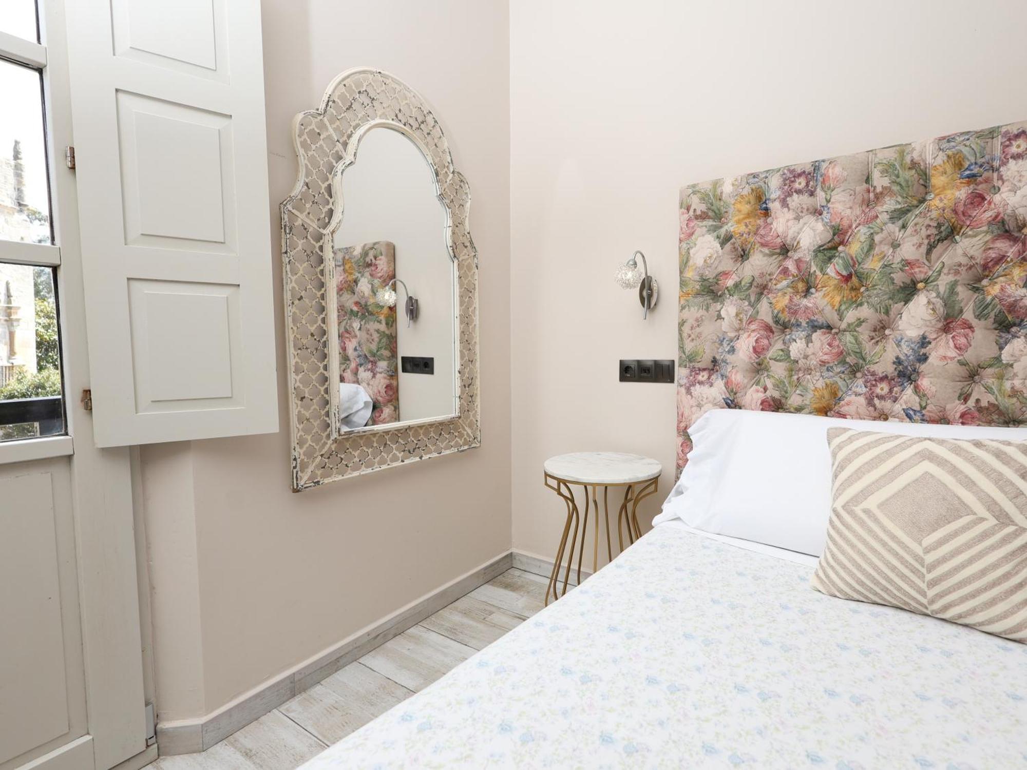 Akla Suites Con Jacuzzi Santillana Santillana del Mar Eksteriør billede