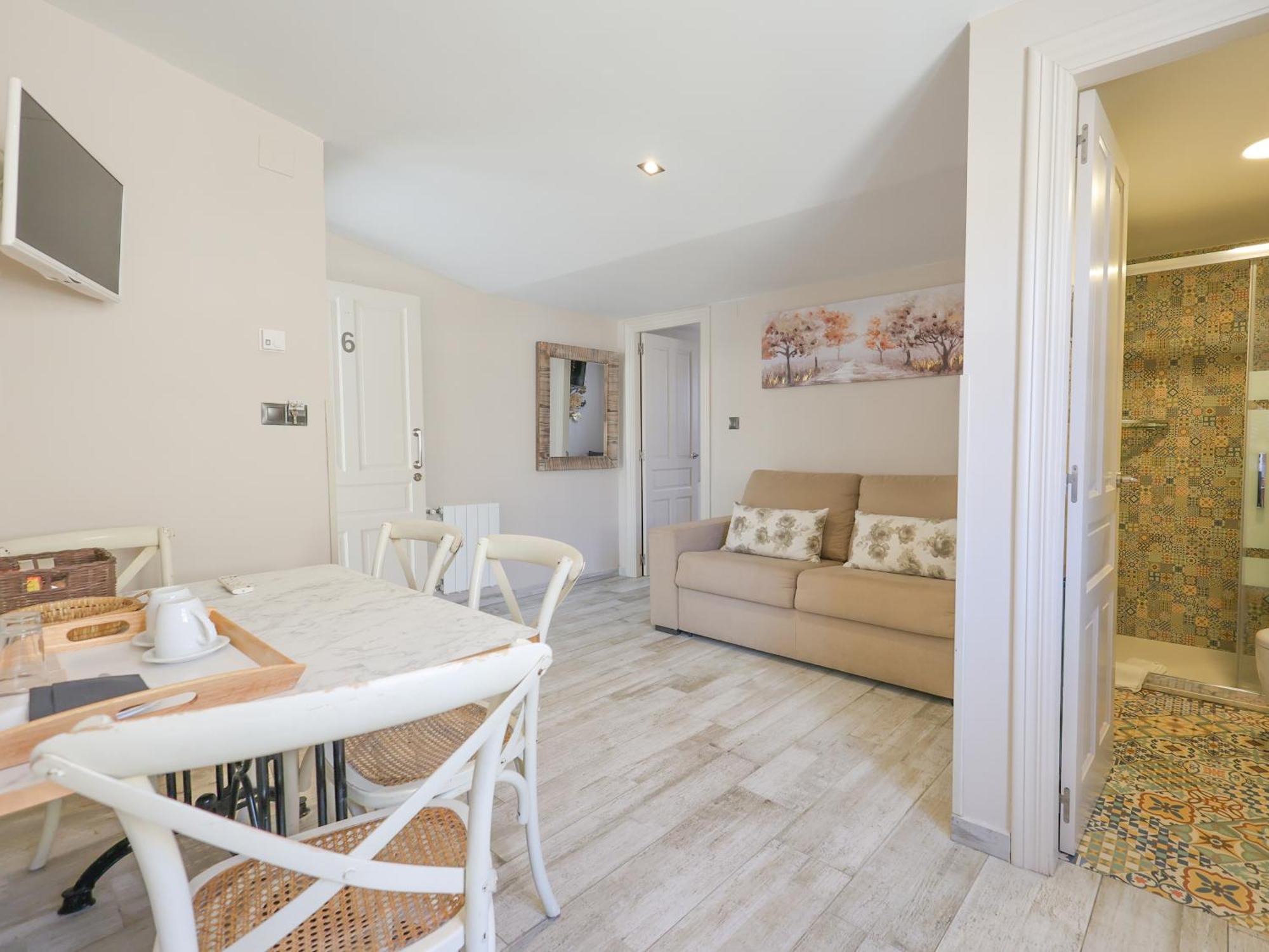 Akla Suites Con Jacuzzi Santillana Santillana del Mar Eksteriør billede